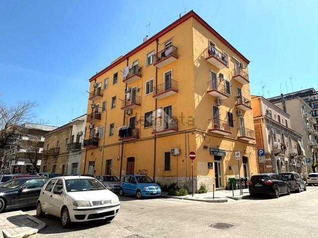 Appartamento in vendita di 85 m² in Via Luigi Zuppetta, 53
