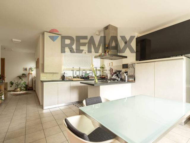 Appartamento in vendita di 85 m² in Via Luigi Mercantini, 8