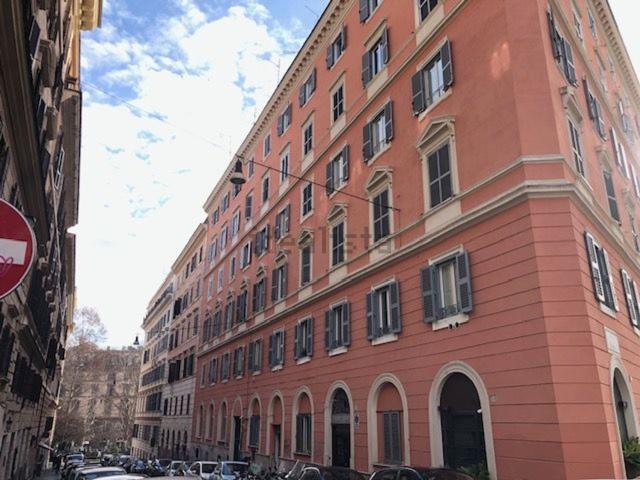 Appartamento in vendita di 85 m² in Via Luigi Santini, 7