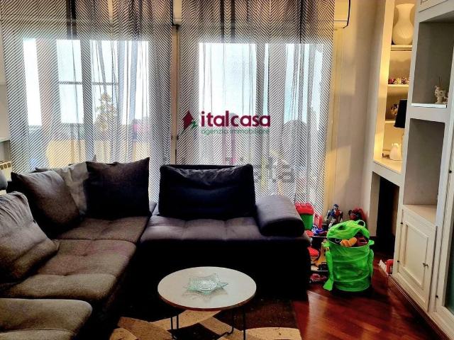 Appartamento in vendita di 85 m² in Via M. Caruso Lanza
