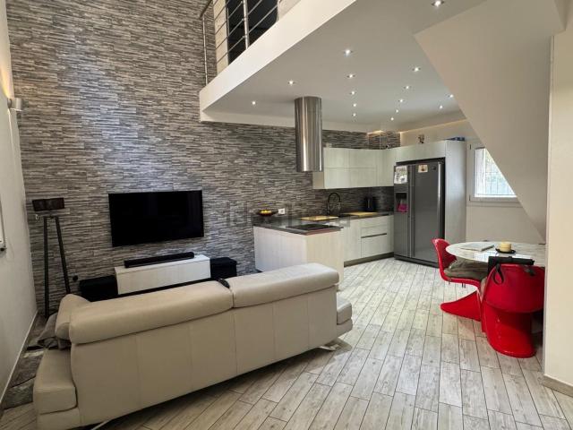 Appartamento in vendita di 85 m² in Via Macerata