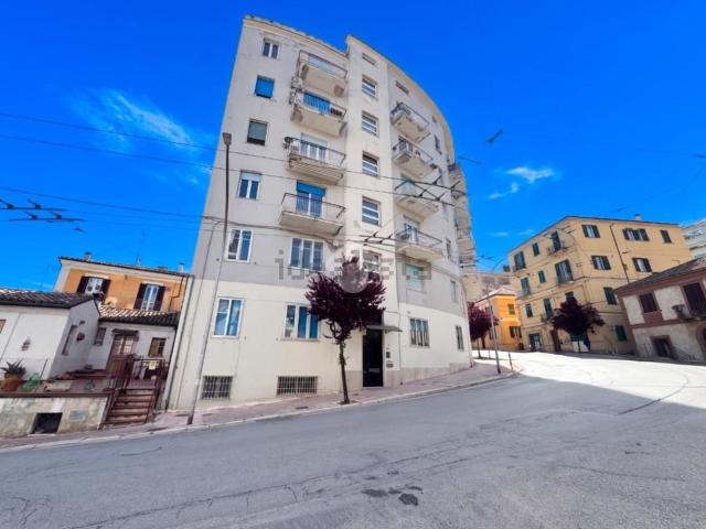 Appartamento in vendita di 85 m² in Via Madonna degli Angeli, 78