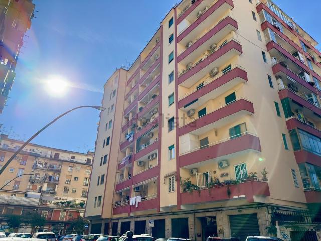 Appartamento in vendita di 85 m² in Via Marc&apos Antonio