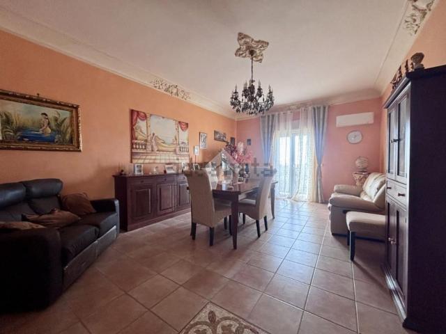 Appartamento in vendita di 85 m² in Via Marina di Pietrasanta, 24