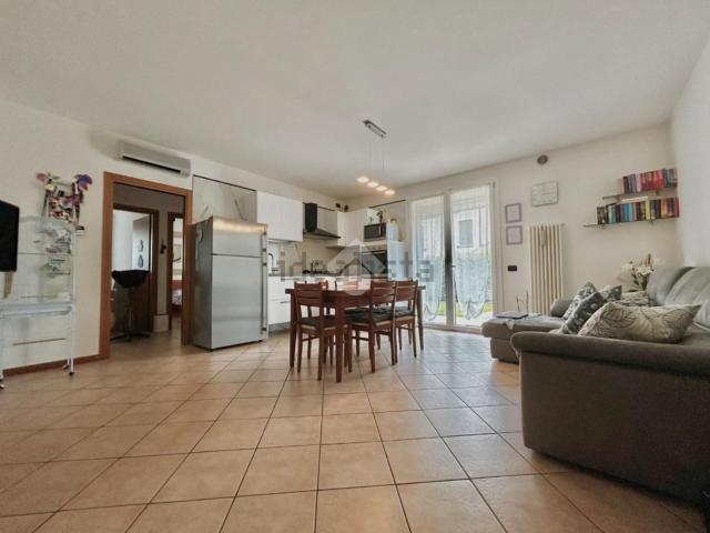 Appartamento in vendita di 85 m² in Via Monte Grappa, 12
