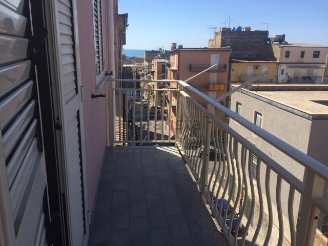Appartamento in vendita di 85 m² in Via montesanto, 34