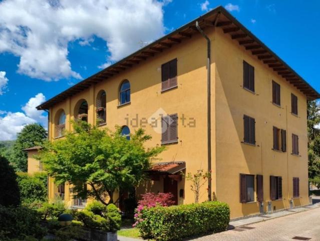 Appartamento in vendita di 85 m² in Via Mornago, 14