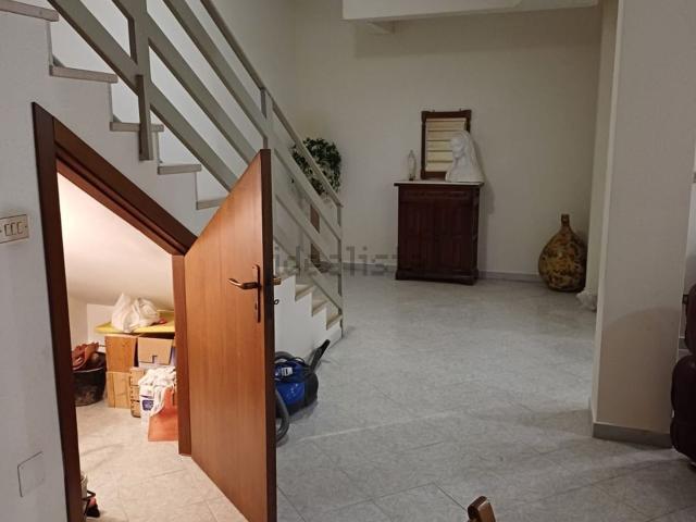 Appartamento in vendita di 85 m² in Via Napoli