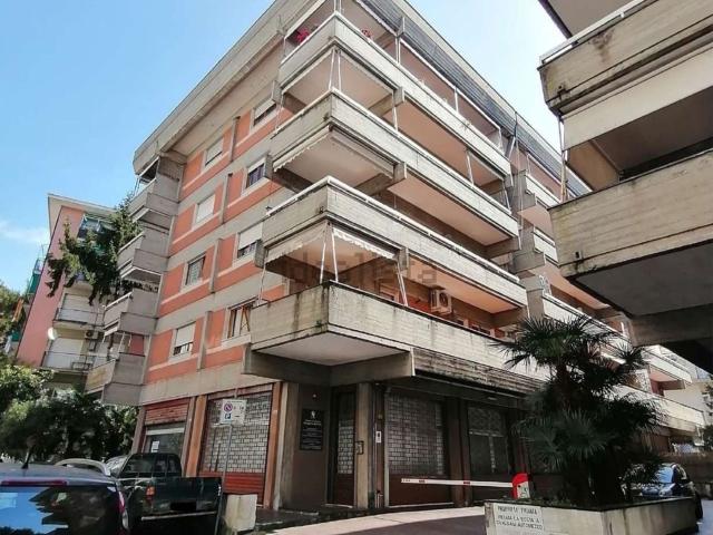 Appartamento in vendita di 85 m² in Via Nino Bixio, 10