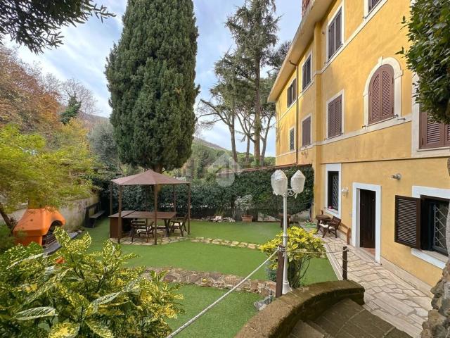 Appartamento in vendita di 85 m² in Via Palocci, 2
