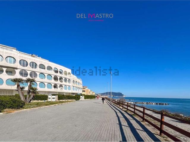 Appartamento in vendita di 85 m² in Via Paradiso Azzurro, 1