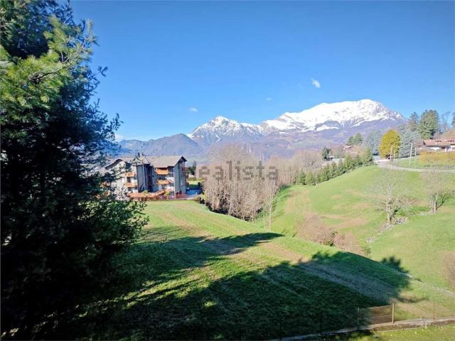Appartamento in vendita di 85 m² in Via per Concenedo, 51