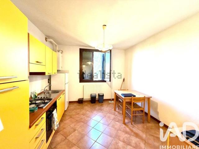Appartamento in vendita di 85 m² in Via Perossaro