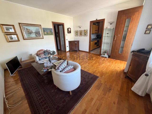 Appartamento in vendita di 85 m² in Via Pio X
