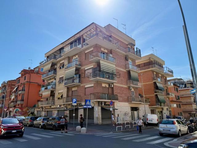 Appartamento in vendita di 85 m² in Via Pietro Adami, 5