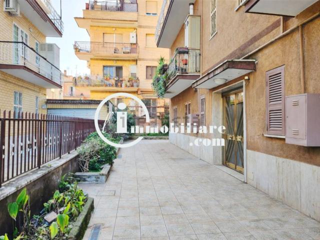 Appartamento in vendita di 85 m² in Via Pietro Santo Bartoli, 35
