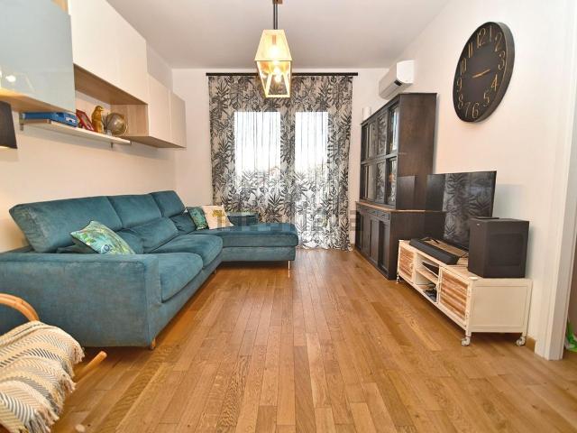 Appartamento in vendita di 85 m² in Via Regio Parco, 37