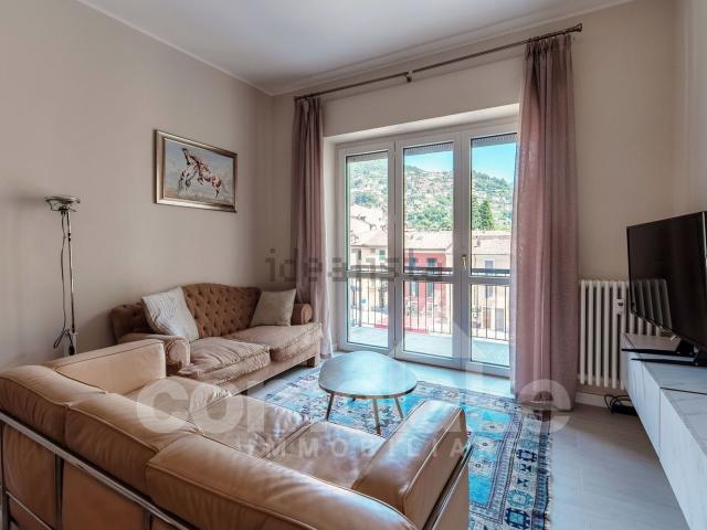 Appartamento in vendita di 85 m² in Via Regina
