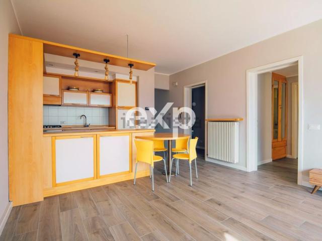 Appartamento in vendita di 85 m² in Via Regina