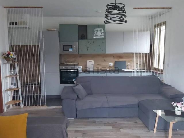 Appartamento in vendita di 85 m² in Via Riva