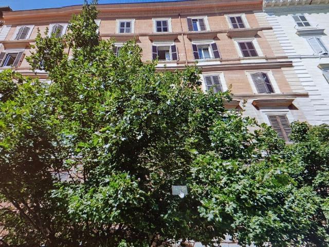 Appartamento in vendita di 85 m² in Via Roma Libera