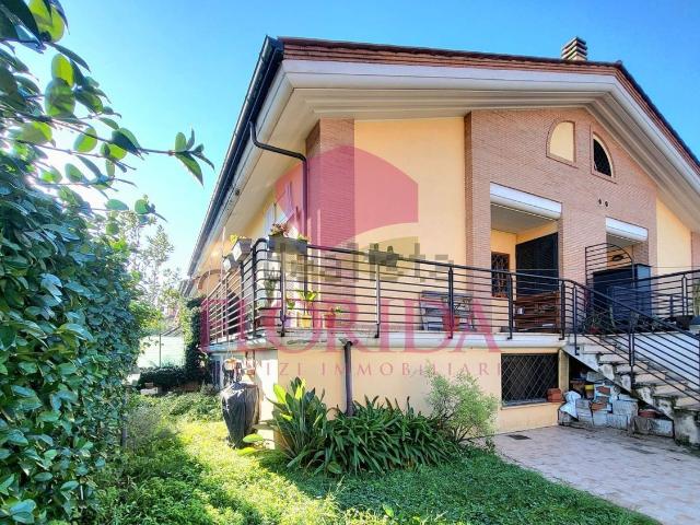 Appartamento in vendita di 85 m² in Via Roccalumera