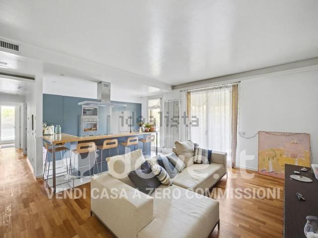 Appartamento in vendita di 85 m² in Via Santa Barbara, 4