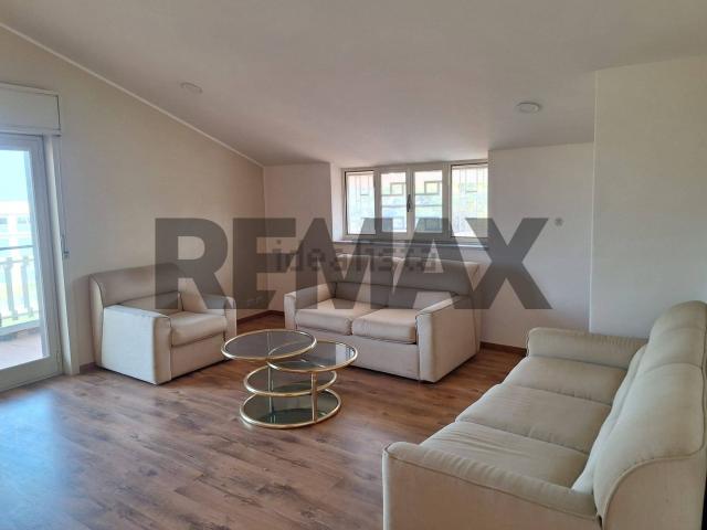Appartamento in vendita di 85 m² in Via Santa Maria della Stella, 4