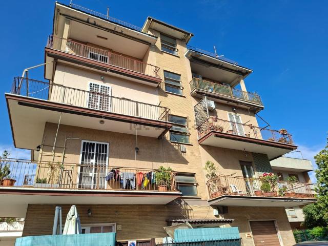 Appartamento in vendita di 85 m² in Via San Gimignano
