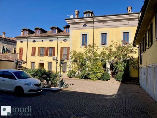 Appartamento in vendita di 85 m² in Via San Francesco D&apos Assisi, 4