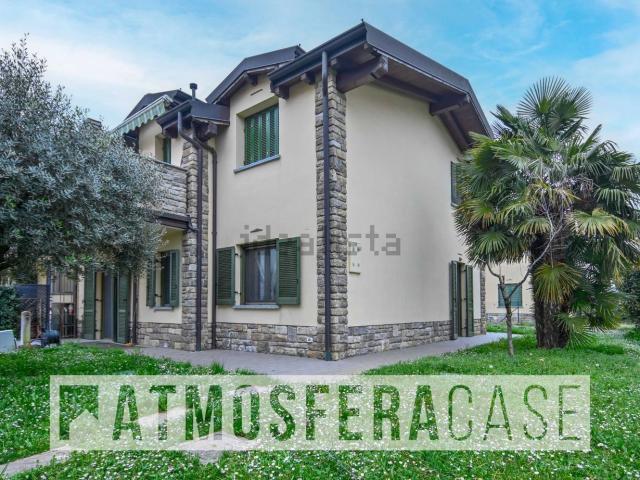 Appartamento in vendita di 85 m² in Via San Francesco d&apos Assisi, 9