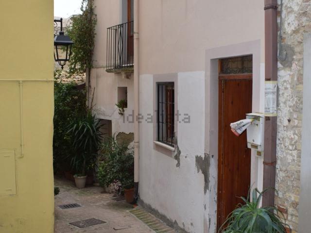 Appartamento in vendita di 85 m² in Via San Maria, 8