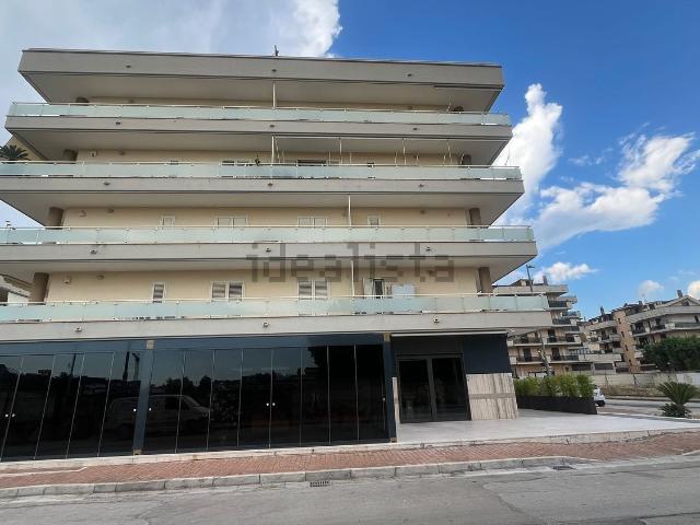 Appartamento in vendita di 85 m² in Via Salvatore Quasimodo, 53