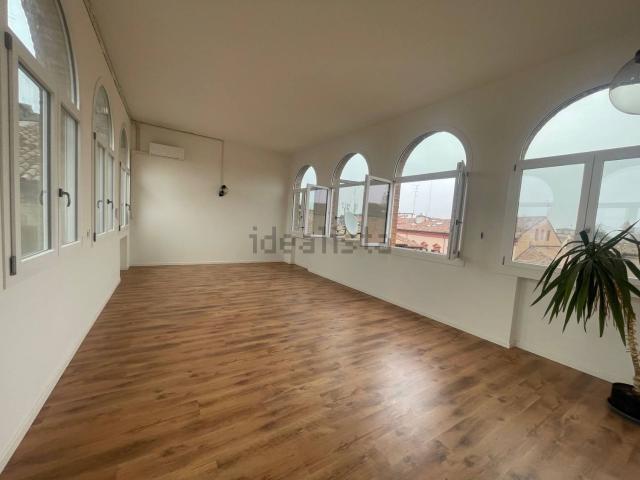 Appartamento in vendita di 85 m² in Via Saraceno