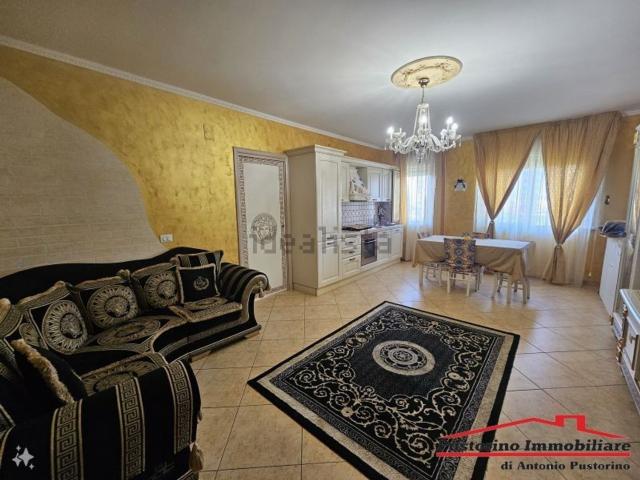 Appartamento in vendita di 85 m² in Via Sbarre Inferiori