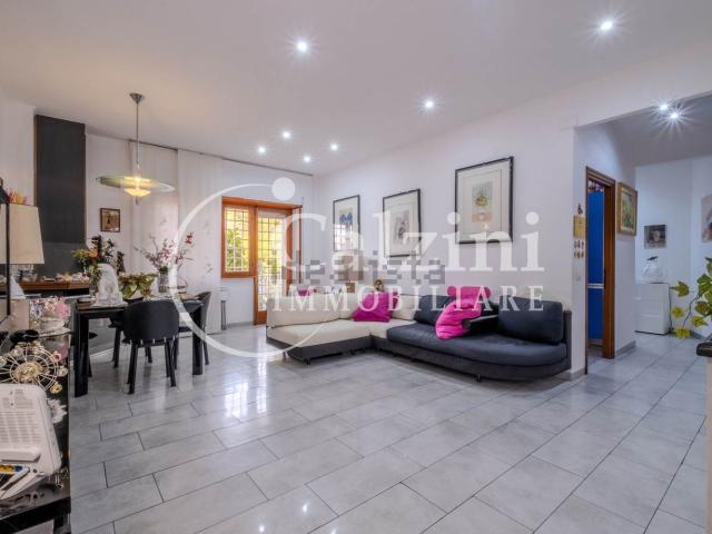 Appartamento in vendita di 85 m² in Via Sesto Celere, 12