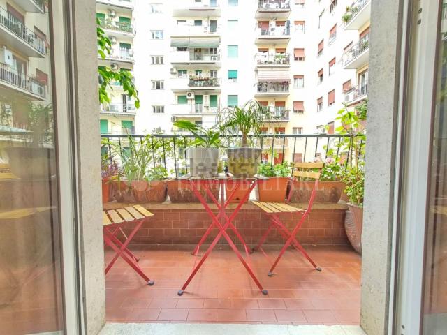 Appartamento in vendita di 85 m² in Via Sinuessa, 14
