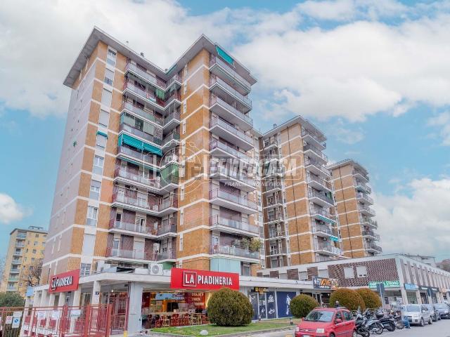 Appartamento in vendita di 85 m² in Via Stelvio