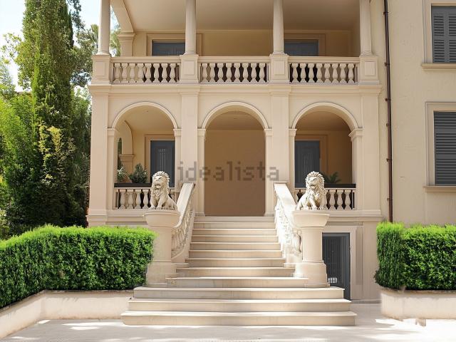Appartamento in vendita di 85 m² in Viale Martiri della Libertà, 14