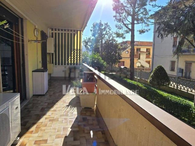 Appartamento in vendita di 85 m² in Viale Alcide De Gasperi, 122