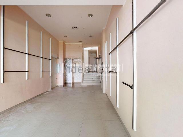 Appartamento in vendita di 85 m² in Viale Certosa, 41