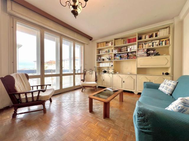 Appartamento in vendita di 85 m² in Viale Cristoforo Colombo