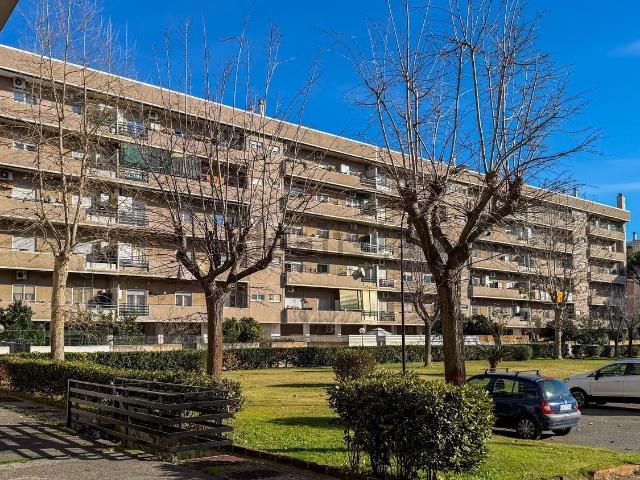 Appartamento in vendita di 85 m² in Viale dei Promontori, 330