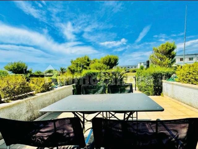 Appartamento in vendita di 85 m² in Viale del Tirreno, 86