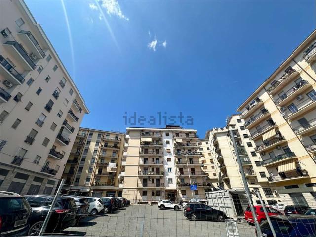 Appartamento in vendita di 85 m² in Viale Delle Medaglie DꞌOro, 125