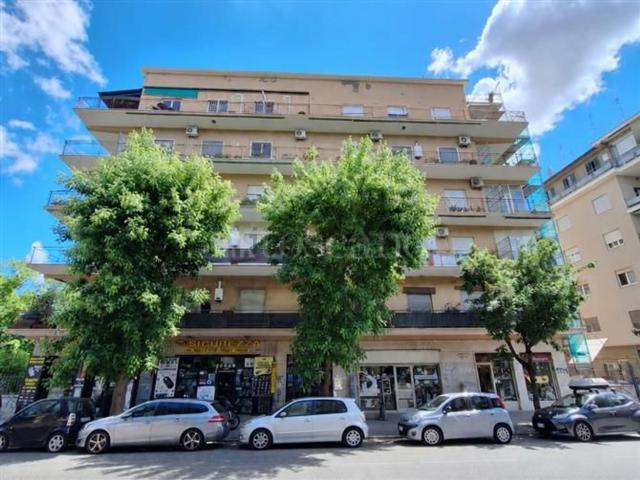 Appartamento in vendita di 85 m² in Viale Guglielmo Marconi