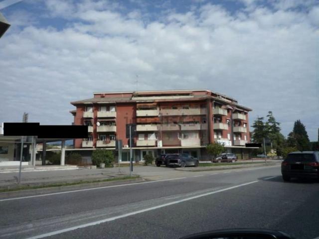 Appartamento in vendita di 85 m² in Viale Italia, 113