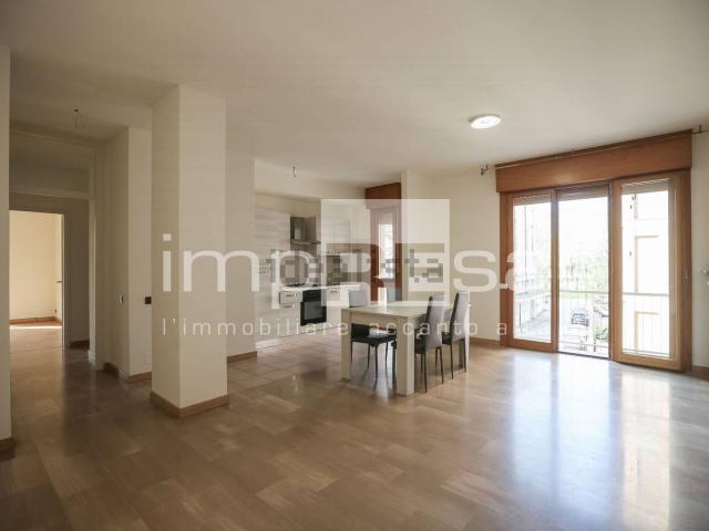 Appartamento in vendita di 85 m² in Viale Luigi Luzzatti