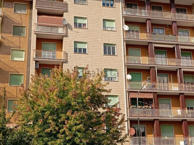 Appartamento in vendita di 85 m² in Viale Stazione Centrale, 23