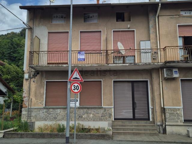 Appartamento in vendita di 85 m² in Viale Varallo, 120